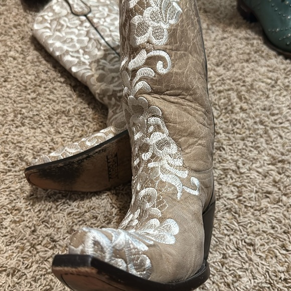 Ladies corral boots - Picture 3 of 4